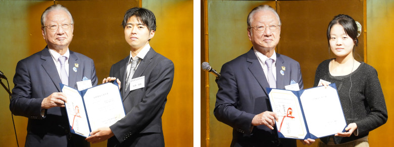 左：グランプリ、グランプリ受賞の愛知県立芸術大学 佐藤颯真さん　右：国際グランプリ、韓国・ソウル大学校 パク ユチェさん